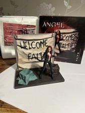 Buffy The Vampire Slayer Angel Welcome Faith Statue Moore Collectables
