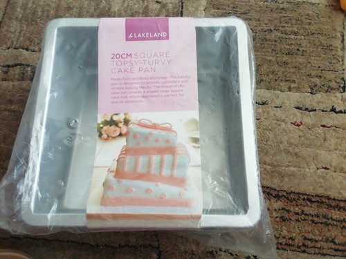 Lakeland topsy turvy 20cm - turvy, cake