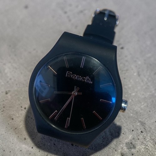 Bench timepieces black gold - timepieces,