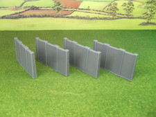 New N gauge x4 retaining walls unpainted.   suit Graham Farish/Peco