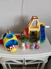 Peppa Pig Weeble Wind & Wobble Playground play house & Rocket 4 figures weebles
