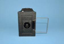 Rare 1922 Butcher's Little Nipper miniature box camera. Original plate holder.