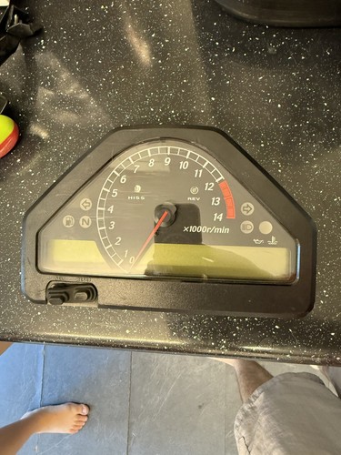 Honda cbr 1000 sc57 2004 - 1000,