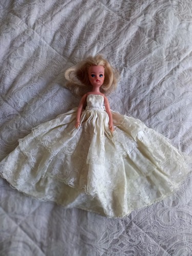 Vintage sindy doll size ivory - doll,