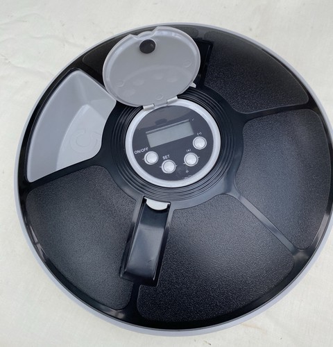 Automatic timed pet - feeder, 6