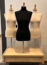 Female triple mannequin headless body torso dummy with wood floor display stand