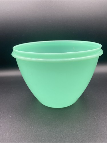 Vintage tupperware crisp - vintage,