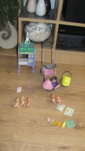 Barbie yellow pram - ,
