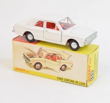 Dinky toys Ford Cortina De