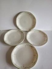 Royal Doulton 'Caprice' Set of