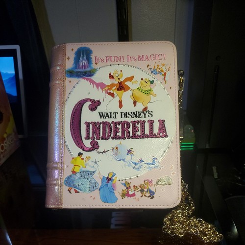 Nwt authentic disney aldo - x,