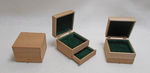 Dolls house velvet - house, 1