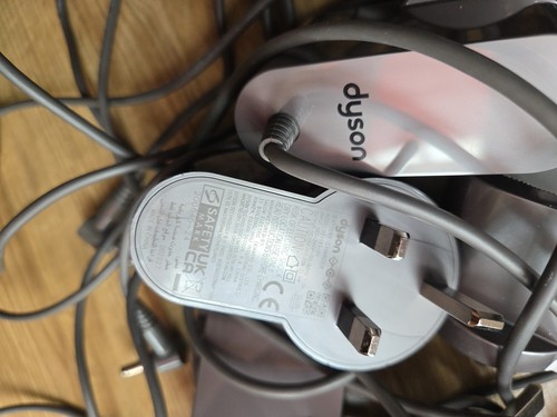 Genuine dyson charger - dyson,