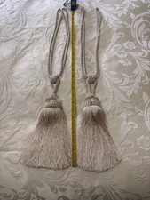 Large  tassel curtain tie