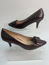 Pavers Brown Metallic Court Shoes size 4