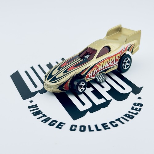 Vintage 1977 hot wheels - hot,