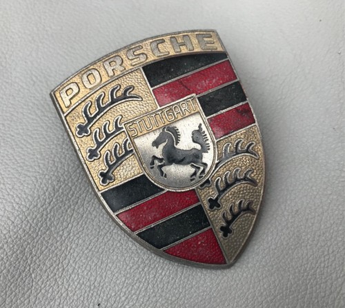 Period porsche bonnet badge - bonnet,
