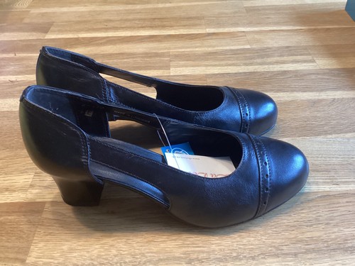 Ladies wide fit black leather