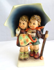 Hummel Goebel Stormy Weather 71/I Figurine Boy and Girl Under Umbrella FedEx FS