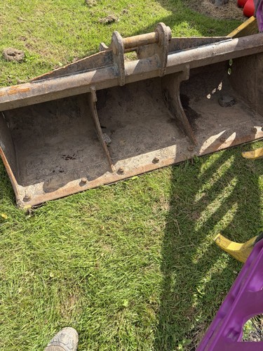 Excavator ditching bucket - excavator,