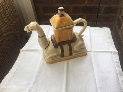 Teapot quirky - teapot.,