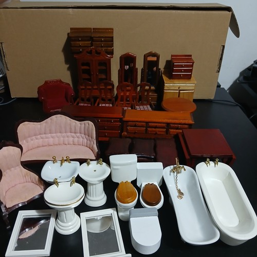 Vintage dolls house - dolls,