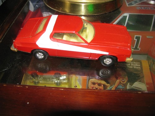 Corgi ford gran torino starsky - corgi,