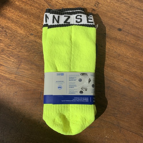 Nwt sealskinz waterproof - sealskinz,
