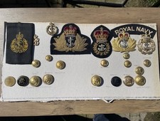 Collection Of British Royal Naval Insignia, Cap Badges, Buttons, Etc Job Lot