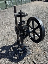 VINTAGE UNION HAND POWERED