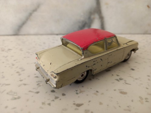 Corgi toys 234 ford consul - toys,