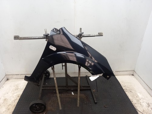 Ford fiesta right front wing - front,
