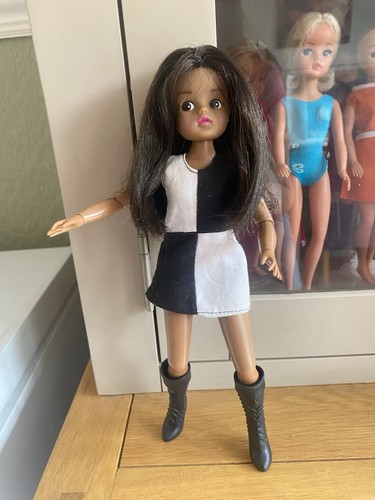 Sindy doll restyled and - kk,