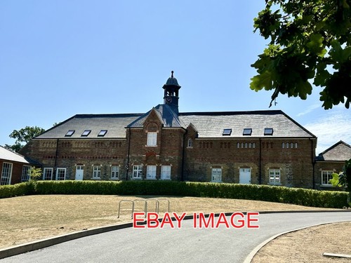Photo trent park stable block - ,