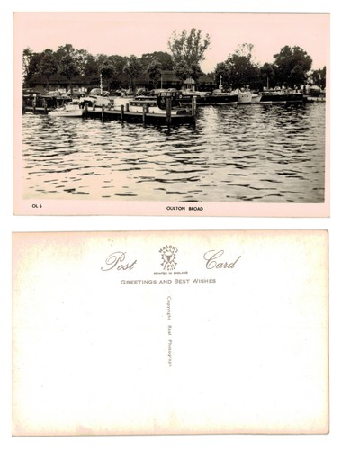Postcard oulton broad - broad, boats