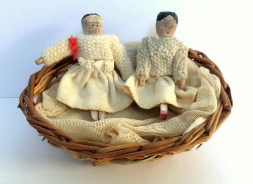 Antique peg wooden dolls house - dolls,