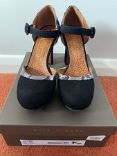 NIB Chie Mihara ‘Delme’