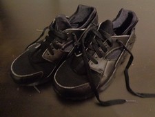 Nike All Black Huarache Trainer UK 6