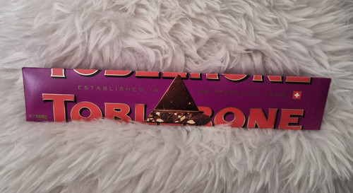 Toblerone fruit nut - &,