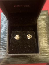 9ct White Gold Knot Earrings