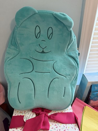 Nwot sugar bear - sugar, gummy