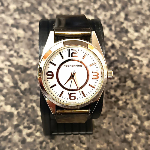 Red herring men quartz - red, men’s