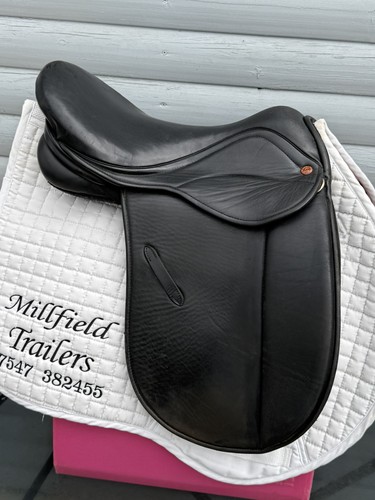 Inch black saddle - inch, company