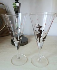 Pair wine glasses - a,