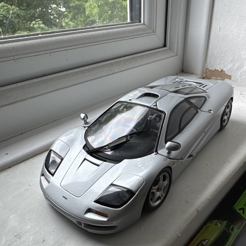 Models mclaren roadcar - mclaren,