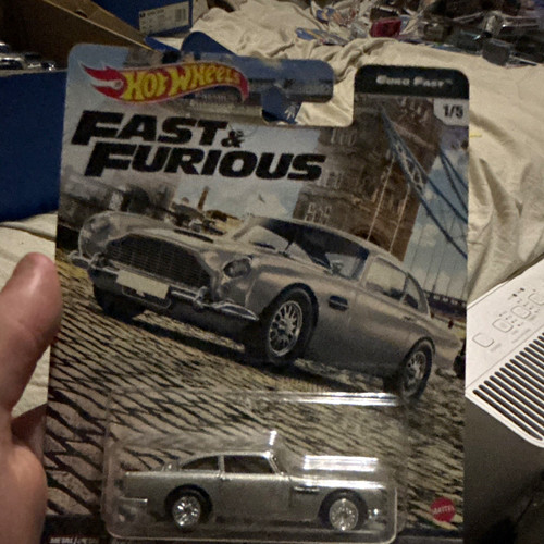 Hot wheels aston martin db5 - hot,