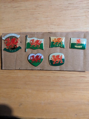 Welsh dragon badges 6 - welsh,