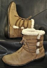 UGG Australia Rianne women's taupe nubuck leather pull-on ankle boots size US 7