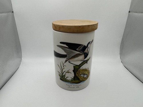 Portmeirion birds britain - birds, of