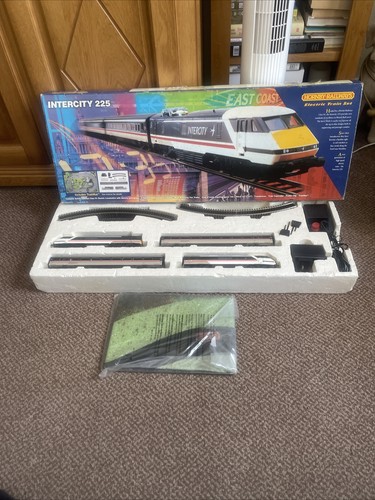 Hornby inter city 225 train - hornby,